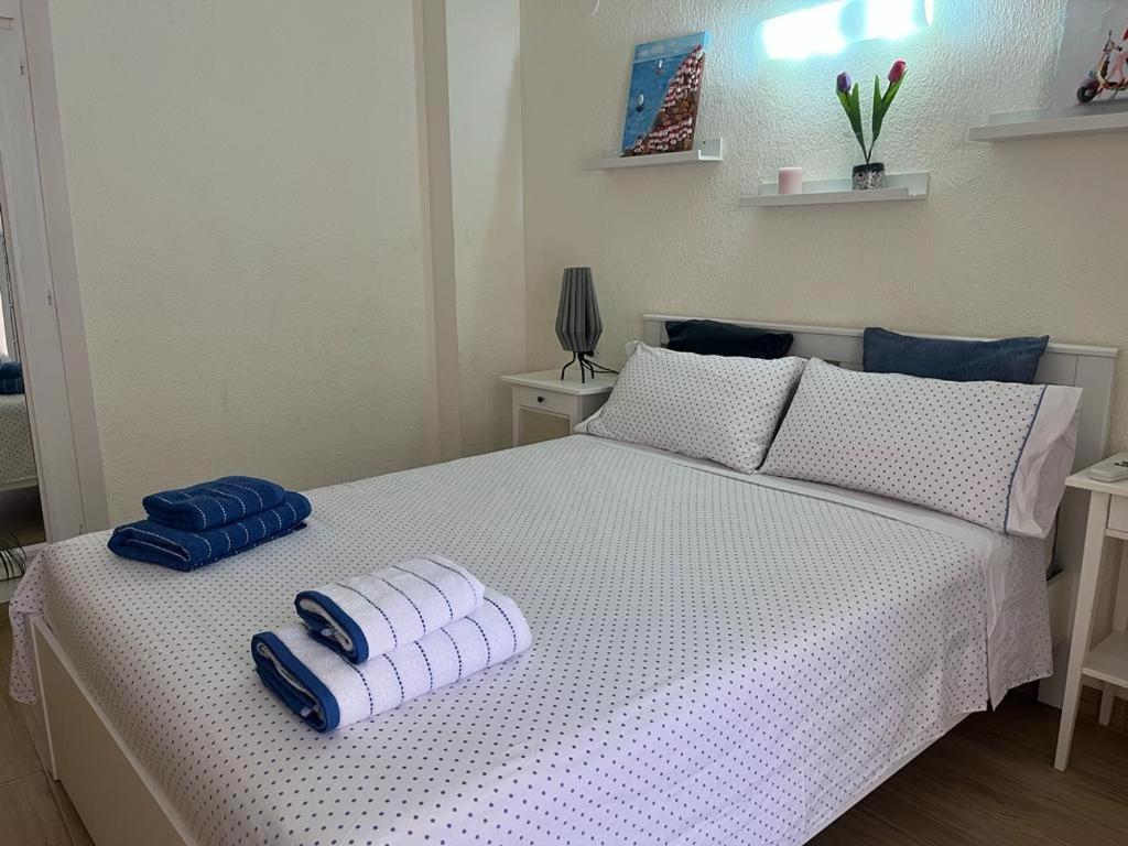 Apartamento Junto Al Mar En Playa San Cristobal Lägenhet Almuñécar Exteriör bild